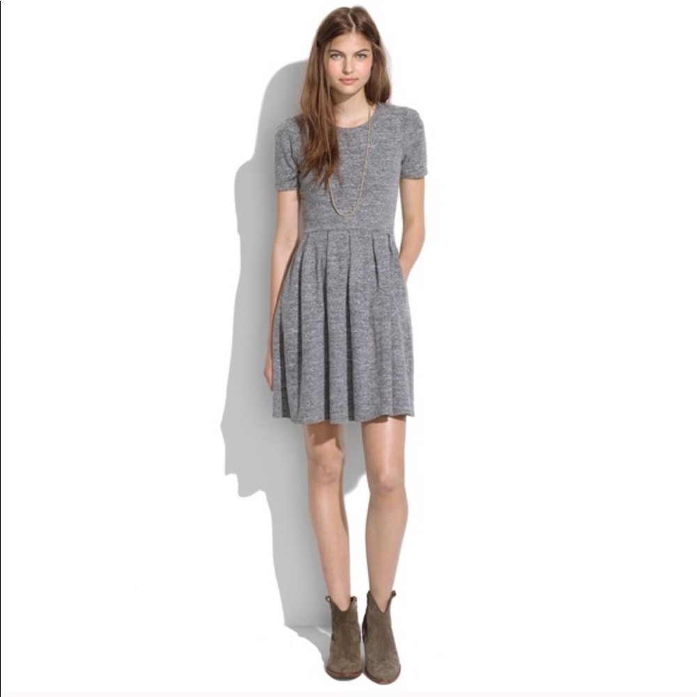 Madewell grey crewneck pleated dress XL